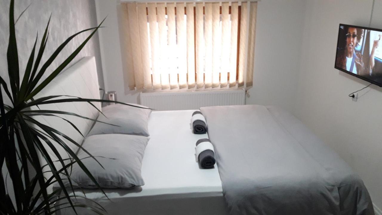Apartmani Abbazia Баня-Лука Экстерьер фото